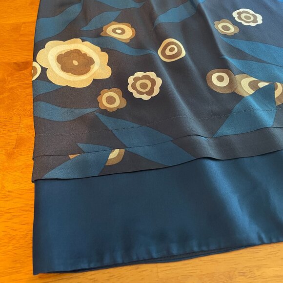 Vintage Size Large Banana Republic silk dress - Picture 9 of 9